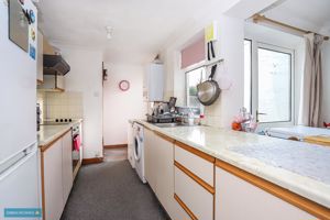 Kitchen- click for photo gallery